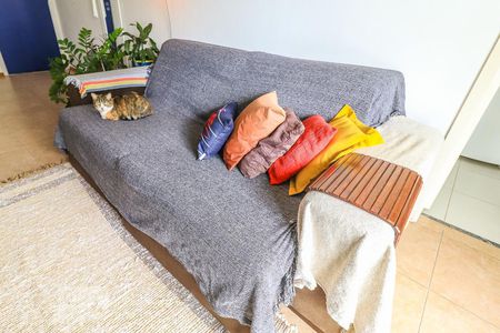 Apartamento para alugar com 78m², 2 quartos e 1 vagaSala