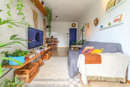 Apartamento para alugar com 78m², 2 quartos e 1 vagaSala