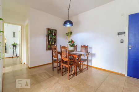 Apartamento para alugar com 78m², 2 quartos e 1 vagaSala