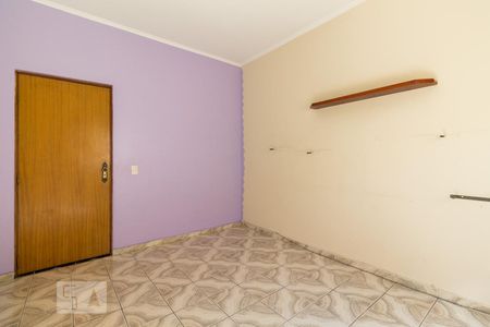 Casa à venda com 660m², 6 quartos e 4 vagasQuarto 03