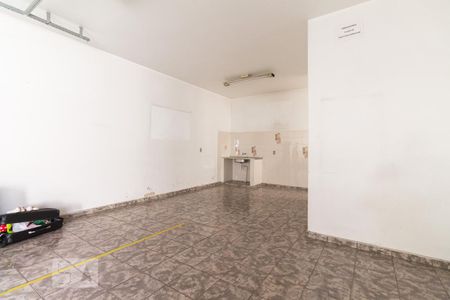 Casa à venda com 660m², 6 quartos e 4 vagasCozinha do salão