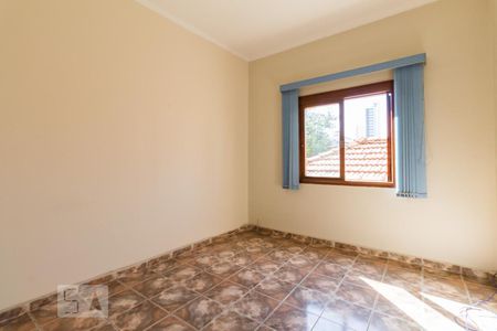 Casa à venda com 660m², 6 quartos e 4 vagasQuarto 01
