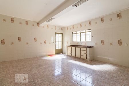 Casa à venda com 660m², 6 quartos e 4 vagasCozinha