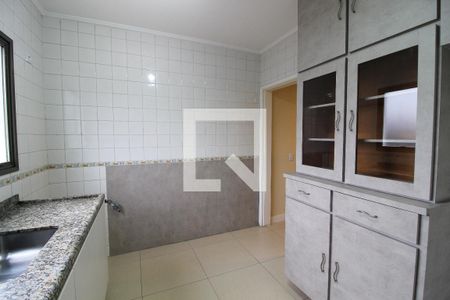 Cozinha de casa de condomínio à venda com 3 quartos, 110m² em Vila São Silvestre, São Paulo