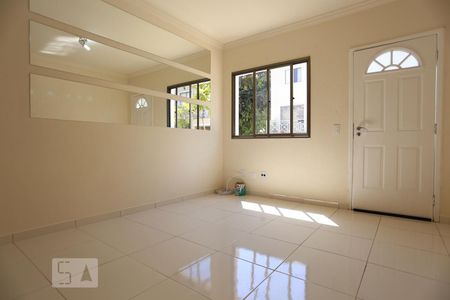 Sala de casa de condomínio à venda com 2 quartos, 110m² em Vila São Silvestre, São Paulo