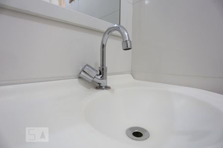 Casa de condomínio à venda com 110m², 2 quartos e 1 vagaBanheiro