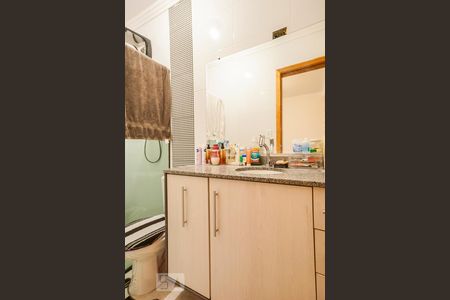 Banheiro de casa de condomínio para alugar com 1 quarto, 70m² em Vila Esperança, São Paulo
