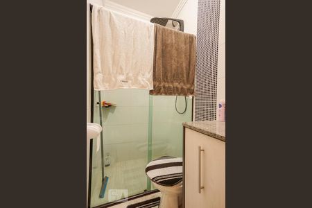 Banheiro de casa de condomínio para alugar com 1 quarto, 70m² em Vila Esperança, São Paulo