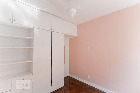 Apartamento para alugar com 70m², 2 quartos e 1 vaga