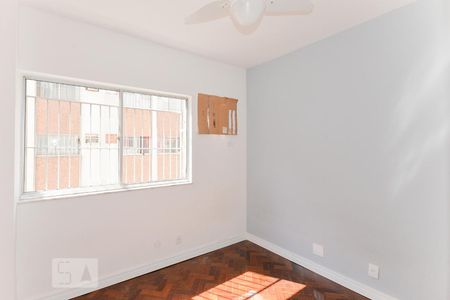 Apartamento para alugar com 70m², 2 quartos e 1 vaga