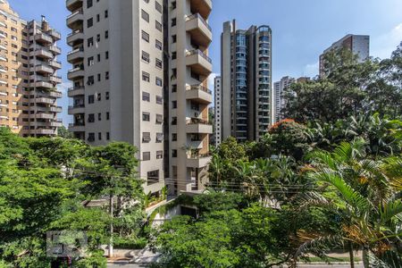 Sala (vista) de apartamento à venda com 3 quartos, 125m² em Vila Andrade, São Paulo