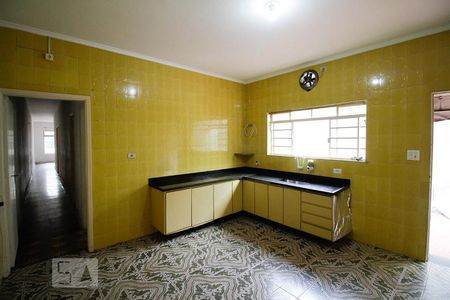 Casa à venda com 140m², 4 quartos e 6 vagasCozinha