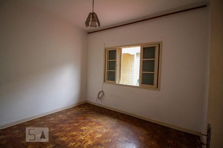 Casa à venda com 140m², 4 quartos e 6 vagasQuarto
