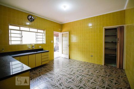 Casa à venda com 140m², 4 quartos e 6 vagasCozinha