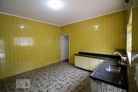 Casa à venda com 140m², 4 quartos e 6 vagasCozinha