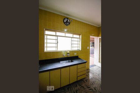 Casa à venda com 140m², 4 quartos e 6 vagasCozinha