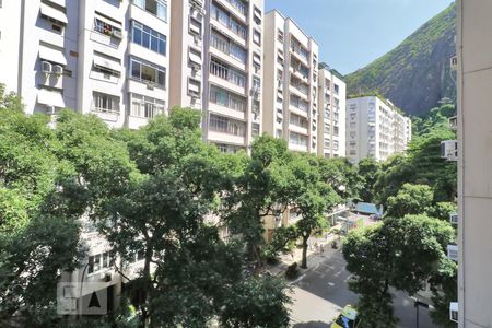 Vista Varanda Sala. de apartamento para alugar com 2 quartos, 60m² em Copacabana, Rio de Janeiro