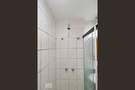Banheiro. de apartamento para alugar com 2 quartos, 60m² em Copacabana, Rio de Janeiro