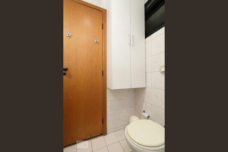 Banheiro. de apartamento para alugar com 2 quartos, 60m² em Copacabana, Rio de Janeiro