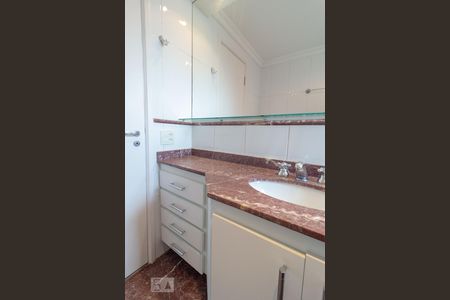 Apartamento à venda com 290m², 3 quartos e 3 vagasBanheiro Suíte 3