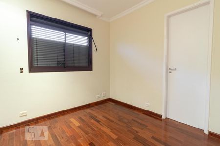 Apartamento à venda com 290m², 3 quartos e 3 vagasSuíte 2