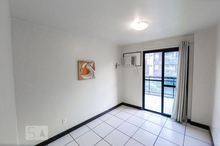Apartamento à venda com 180m², 4 quartos e 3 vagasQuarto