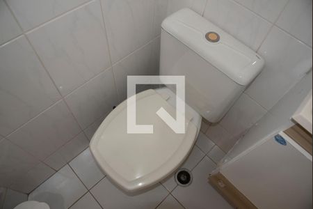 Apartamento à venda com 48m², 2 quartos e 1 vaga Apartamento à venda com 48m², 2 quartos e 1 vagaBanheiro