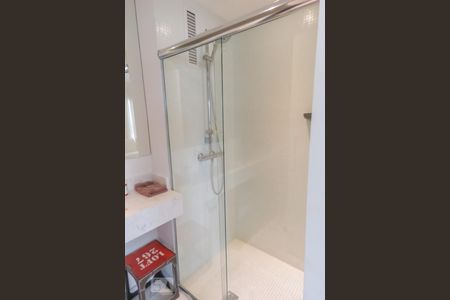 Apartamento à venda com 70m², 1 quarto e 2 vagasBanheiro