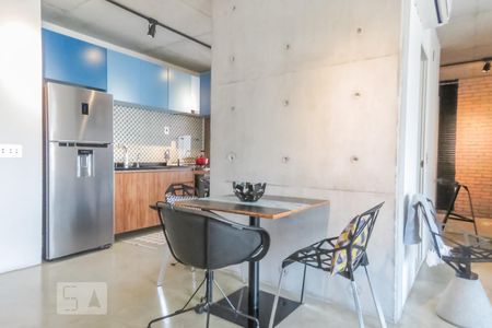 Apartamento à venda com 70m², 1 quarto e 2 vagas Apartamento à venda com 70m², 1 quarto e 2 vagasCozinha