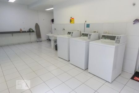 Apartamento à venda com 70m², 1 quarto e 2 vagas Apartamento à venda com 70m², 1 quarto e 2 vagasLavanderia