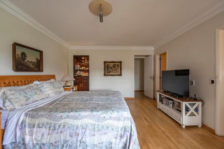 Apartamento à venda com 580m², 3 quartos e 8 vagasSuíte 2