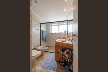 Apartamento à venda com 580m², 3 quartos e 8 vagasBanheiro da Suíte 3