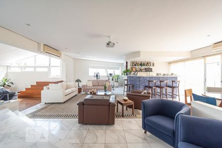 Apartamento à venda com 580m², 3 quartos e 8 vagasSala piso superior