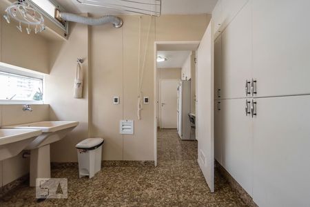 Apartamento à venda com 580m², 3 quartos e 8 vagasÁrea de serviço