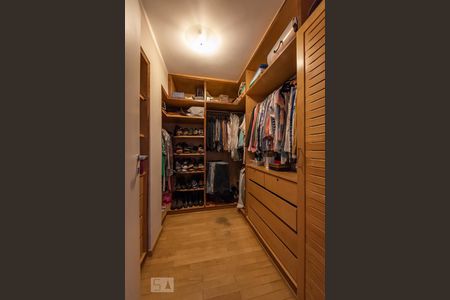 Apartamento à venda com 580m², 3 quartos e 8 vagasCloset 1 da Suíte 2