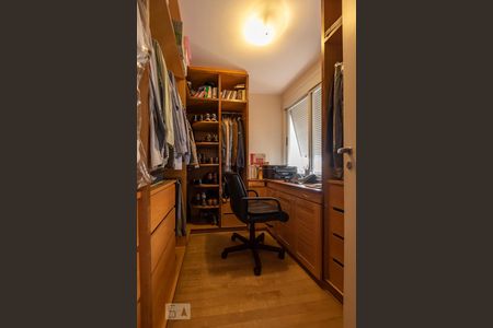 Apartamento à venda com 580m², 3 quartos e 8 vagasCloset 2 da Suíte 2