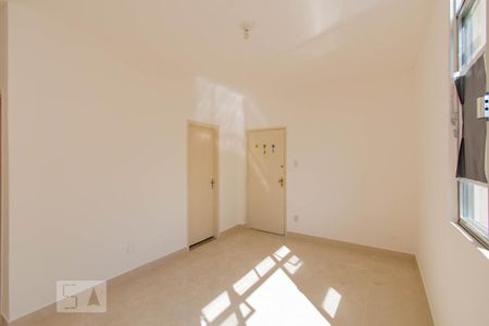 Sala de apartamento para alugar com 2 quartos, 49m² em Vila Isabel, Rio de Janeiro