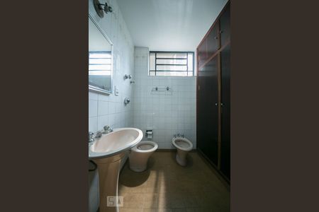 Casa para alugar com 150m², 3 quartos e 1 vagaBanheiro