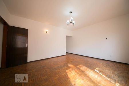 Sala de casa para alugar com 3 quartos, 150m² em Vila Industrial, Campinas