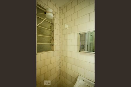 Apartamento para alugar com 100m², 3 quartos e sem vagaBanheiro de Serviço