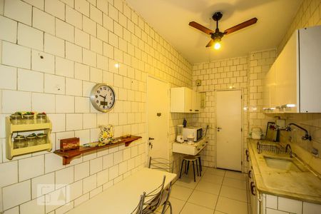 Apartamento para alugar com 100m², 3 quartos e sem vagaCozinha