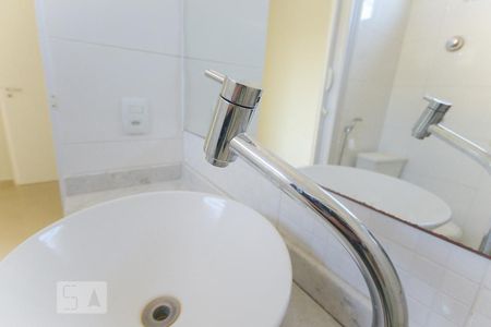 Apartamento para alugar com 100m², 3 quartos e 1 vagaBanheiro suíte torneira