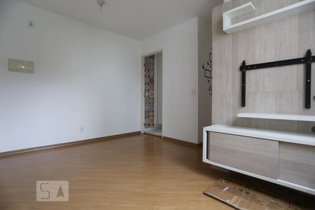 Sala de apartamento para alugar com 2 quartos, 48m² em Jardim Celeste, São Paulo