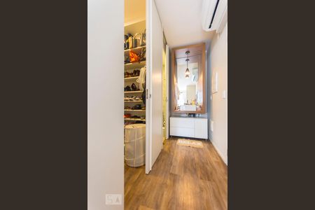 Studio para alugar com 54m², 1 quarto e 1 vaga Studio para alugar com 54m², 1 quarto e 1 vagaCorredor