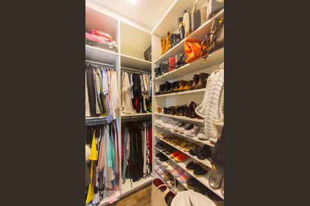 Studio para alugar com 54m², 1 quarto e 1 vaga Studio para alugar com 54m², 1 quarto e 1 vagaCloset