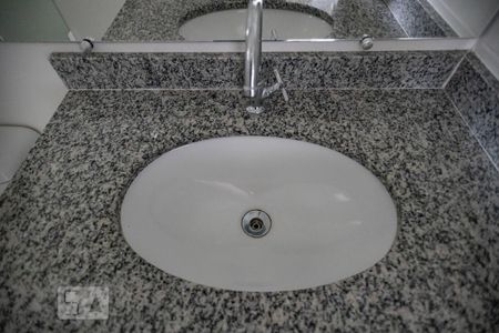 Apartamento para alugar com 61m², 2 quartos e 1 vaga Apartamento para alugar com 61m², 2 quartos e 1 vagaBanheiro Suite