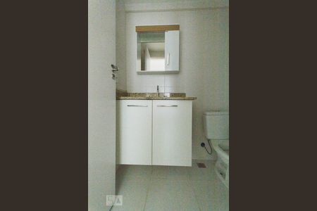 Banheiro Social de apartamento à venda com 2 quartos, 76m² em Jacarepaguá, Rio de Janeiro