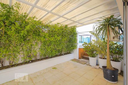 Apartamento à venda com 180m², 3 quartos e 3 vagasVaranda da Cobertura