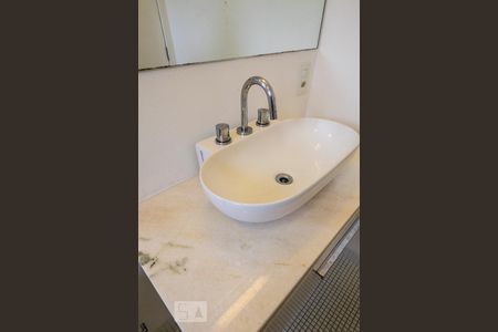 Apartamento à venda com 180m², 3 quartos e 3 vagasBanheiro da Suite