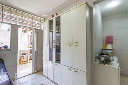 Apartamento à venda com 191m², 4 quartos e 2 vagasCozinha